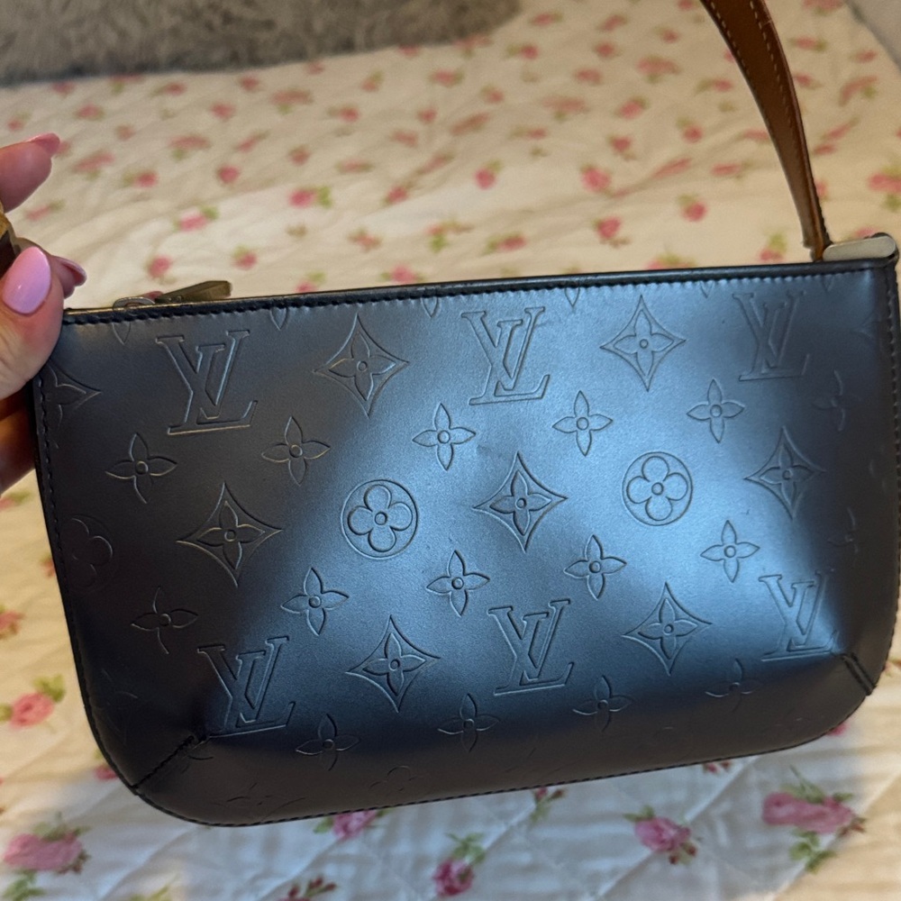 Louis Vuitton Authentic Matt Fowler Mini Bag - Picture 6 of 17
